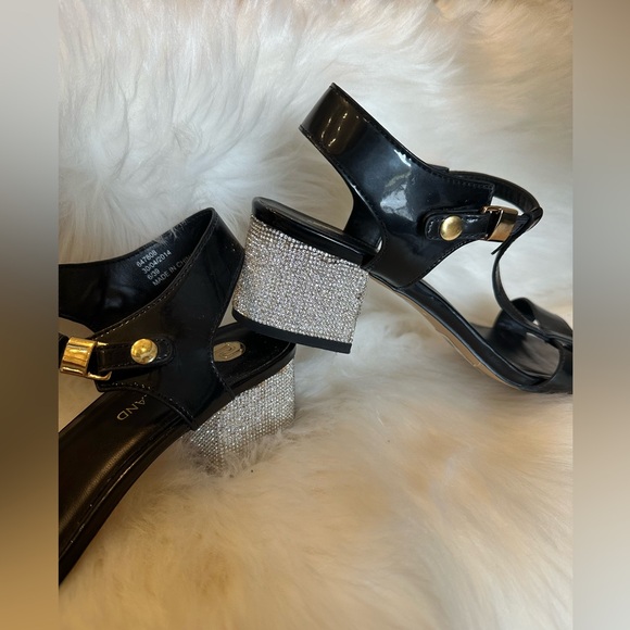 River Island Women's Black and gold diamond heels Sandals - Picture 5 of 9